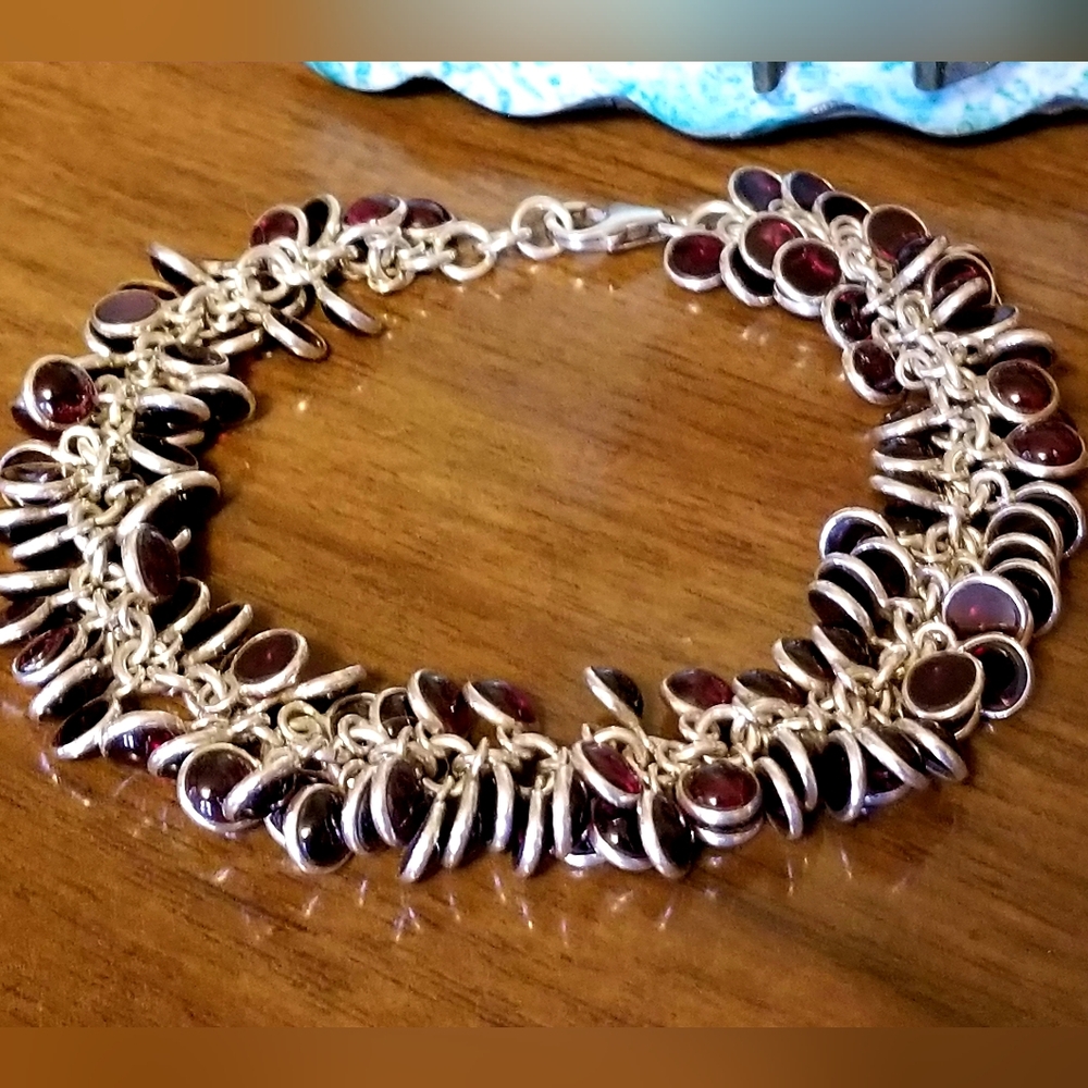 Rare Silpada Sterling Silver Garnet Cha Cha Bracelet - Picture 3 of 14